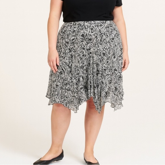 Nine West Pleated 100% Silk Midi Skirt black/white side zip up SZ 2 - Picture 1 of 8